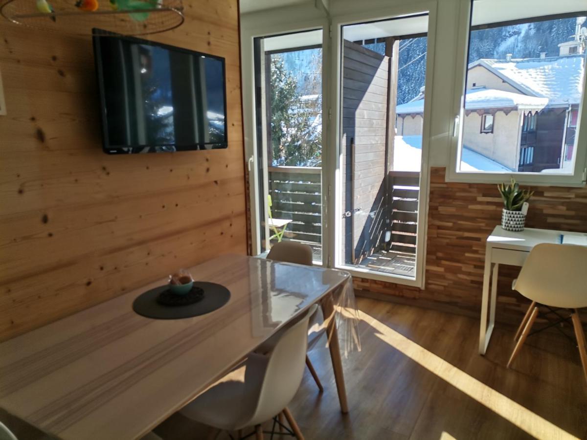 Appartement Studio Face au Mont-Blanc à Chamonix Extérieur photo